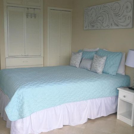 Lantana Barbados Condos Saint James Bagian luar foto