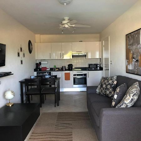 Lantana Barbados Condos Saint James Bagian luar foto