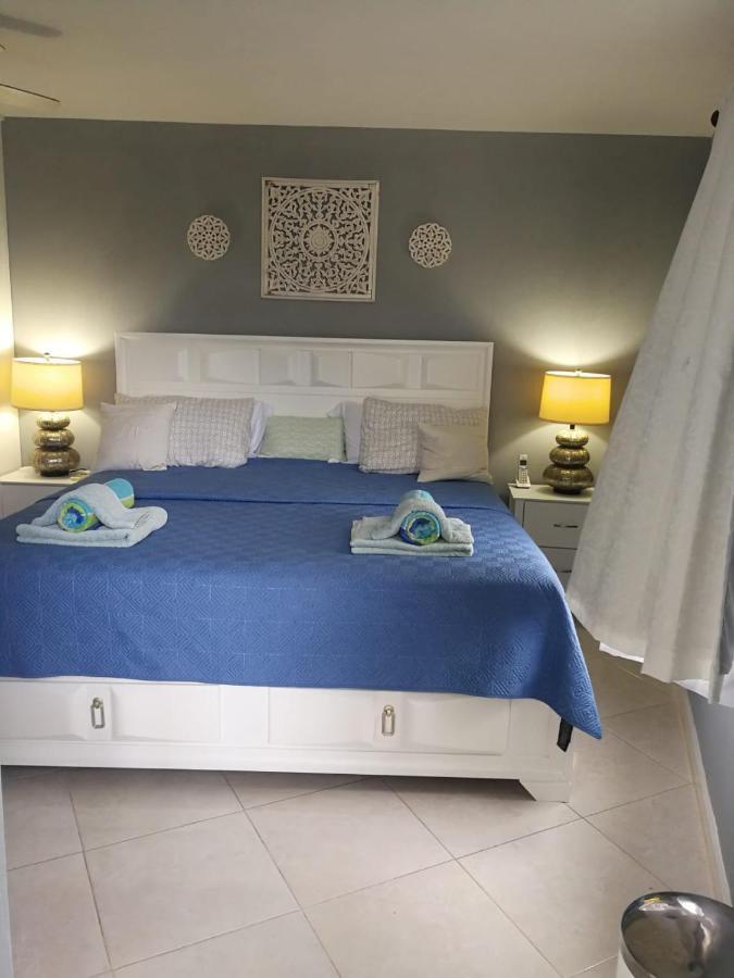 Lantana Barbados Condos Saint James Bagian luar foto