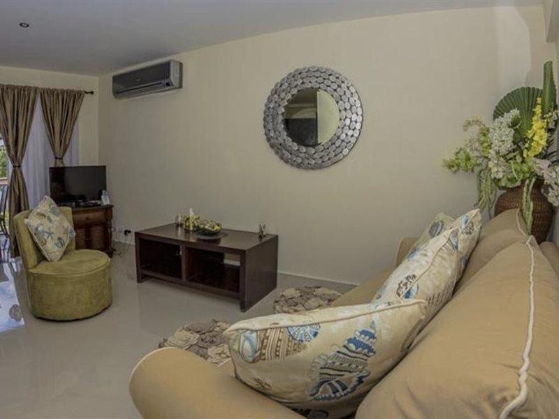 Lantana Barbados Condos Saint James Bagian luar foto